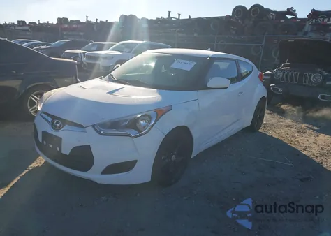 2015 Hyundai Veloster z USA, uszkodzony, nr VIN KMHTC6AD5FU228954